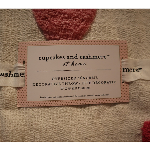 Cupcakes and Cashmere Pastel Candy Heart Tufted Throw Blanket 50 x 70 - Picture 5 of 6